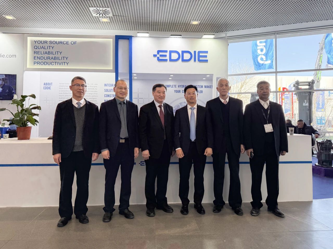 苏子孟会长等到访qy88vip.cnn千亿精密bauma 2025展台